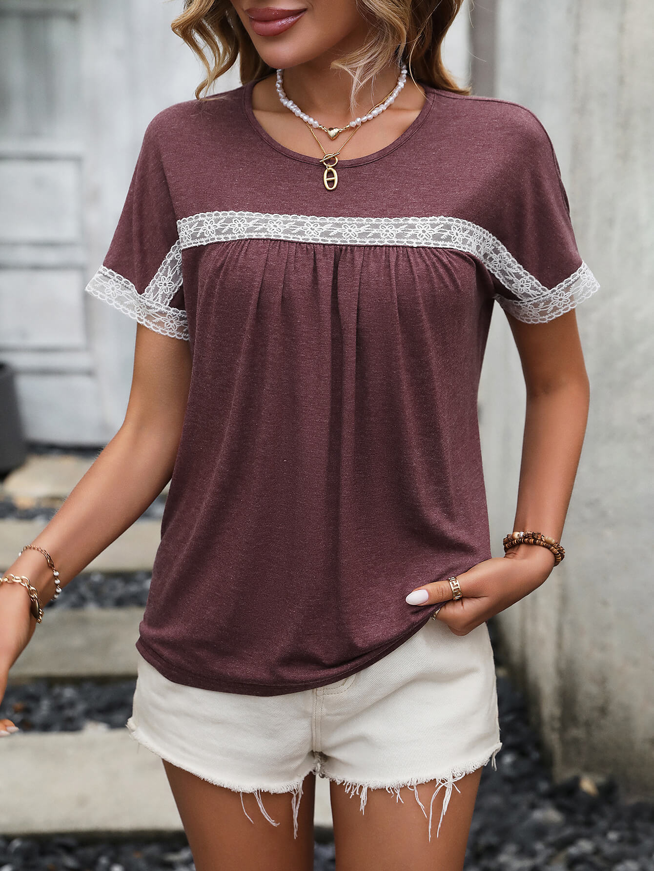 Ivy Lane Contrast Round Neck Short Sleeve Tee